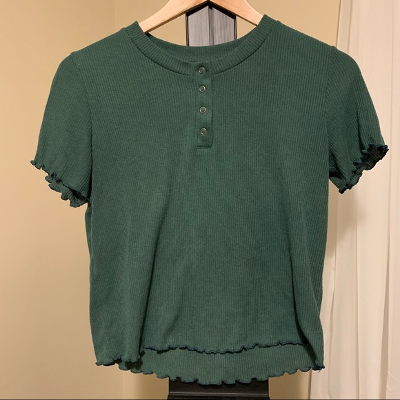 Forest Green American Eagle Scalloped Edge Top - Picture 2 of 3